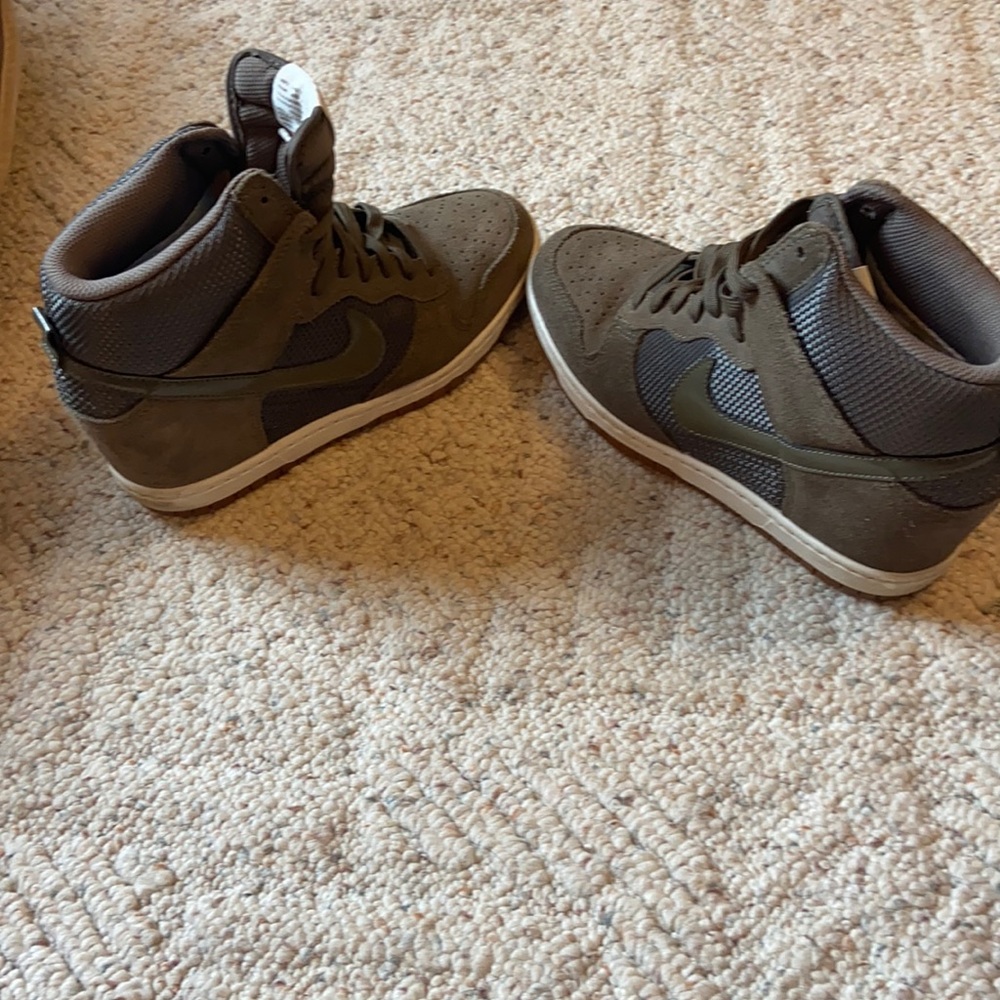 Nike wedge-heel sneakers